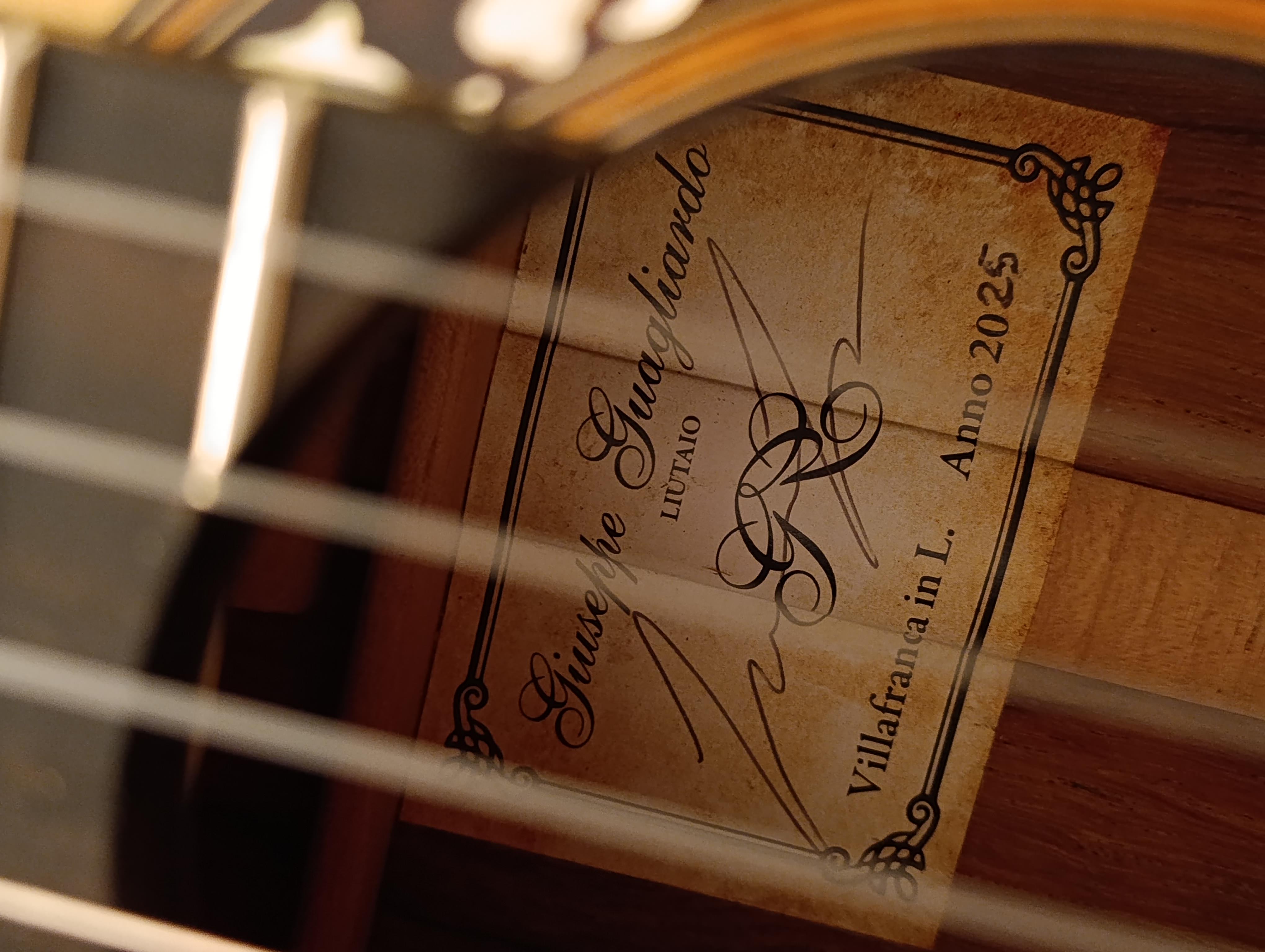 Chitarra Giuseppe Guagliardo di Cristiano Porqueddu